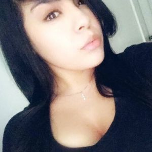 Meet your Posher, Angelique